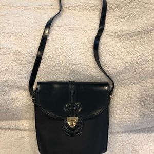 Moda Italiana black leather cross body